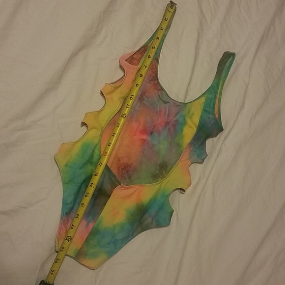 Lolli Swim Ziggy Stardust tie dye rainbow hearts  one piece - Picture 5 of 6